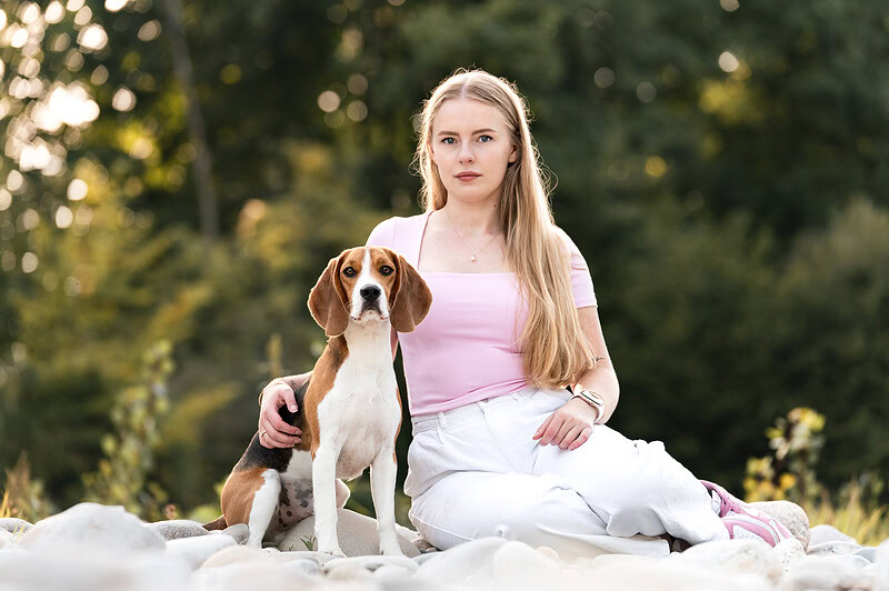 Beagle und Mensch Fotoshooting