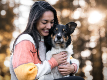 Border Collie wird geknuddelt Hundefotografie Schweiz